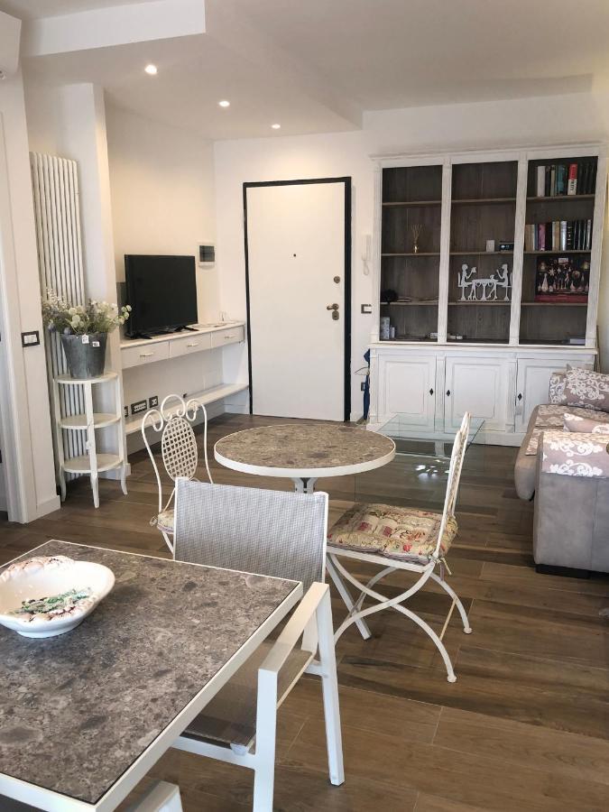 La Rosa Bianca Bed and Breakfast Rozzano Εξωτερικό φωτογραφία